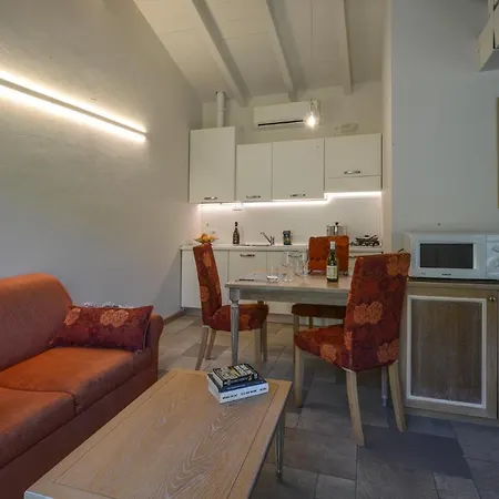 Ortensia Ξενοδοχείο με διαμερίσματα 4*