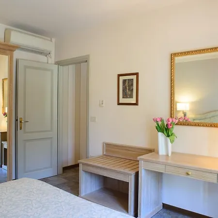 Ortensia Ξενοδοχείο με διαμερίσματα Μπαβένο