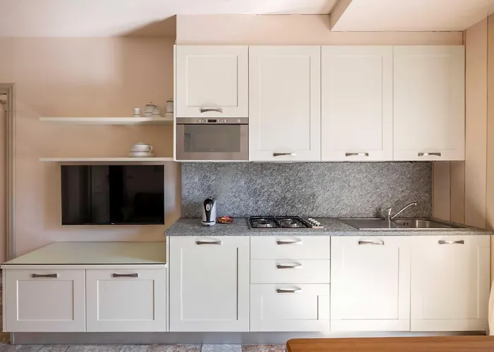 מלון דירות Ortensia 4*